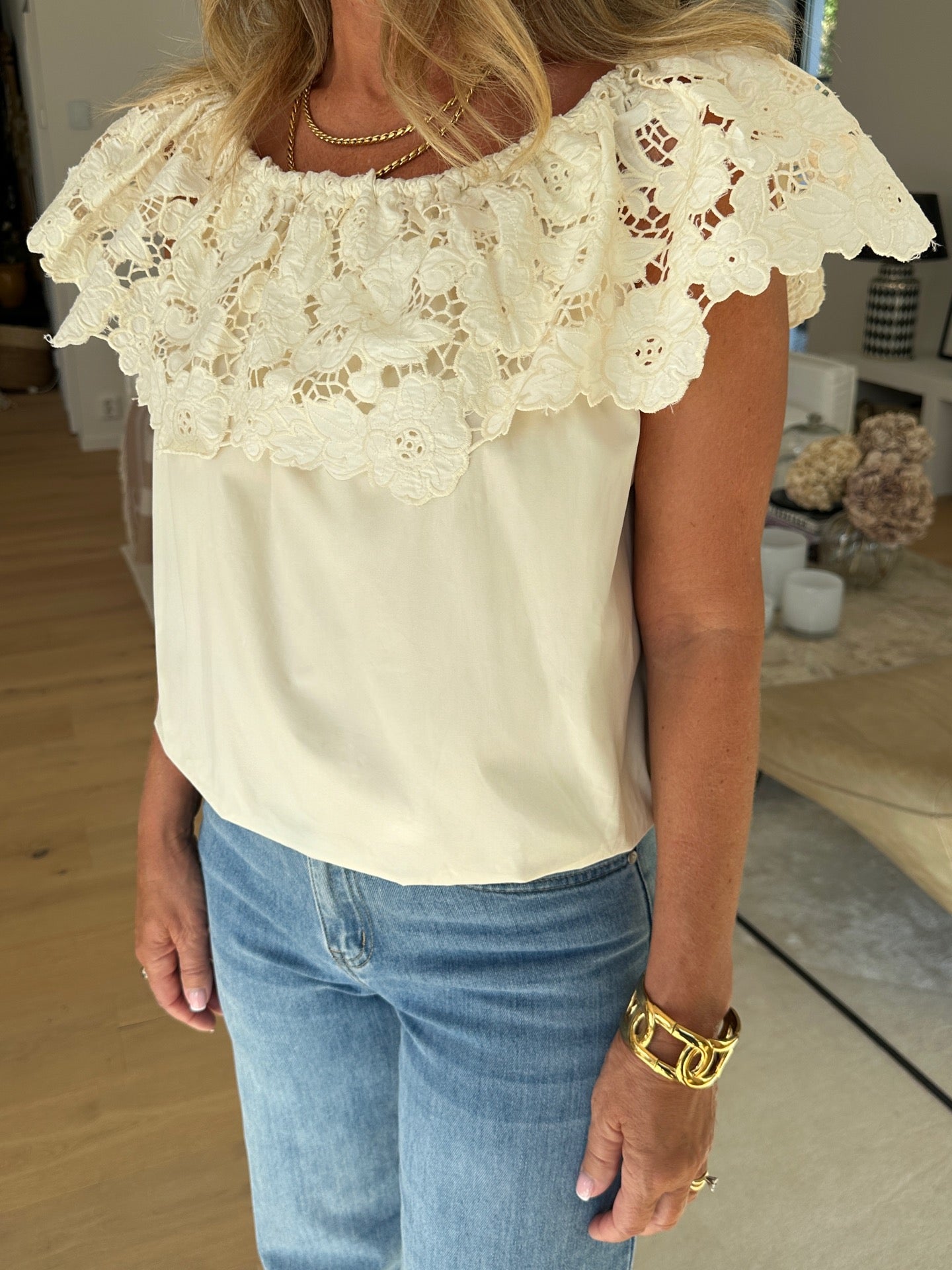 Valerie Topp Broderie Anglais