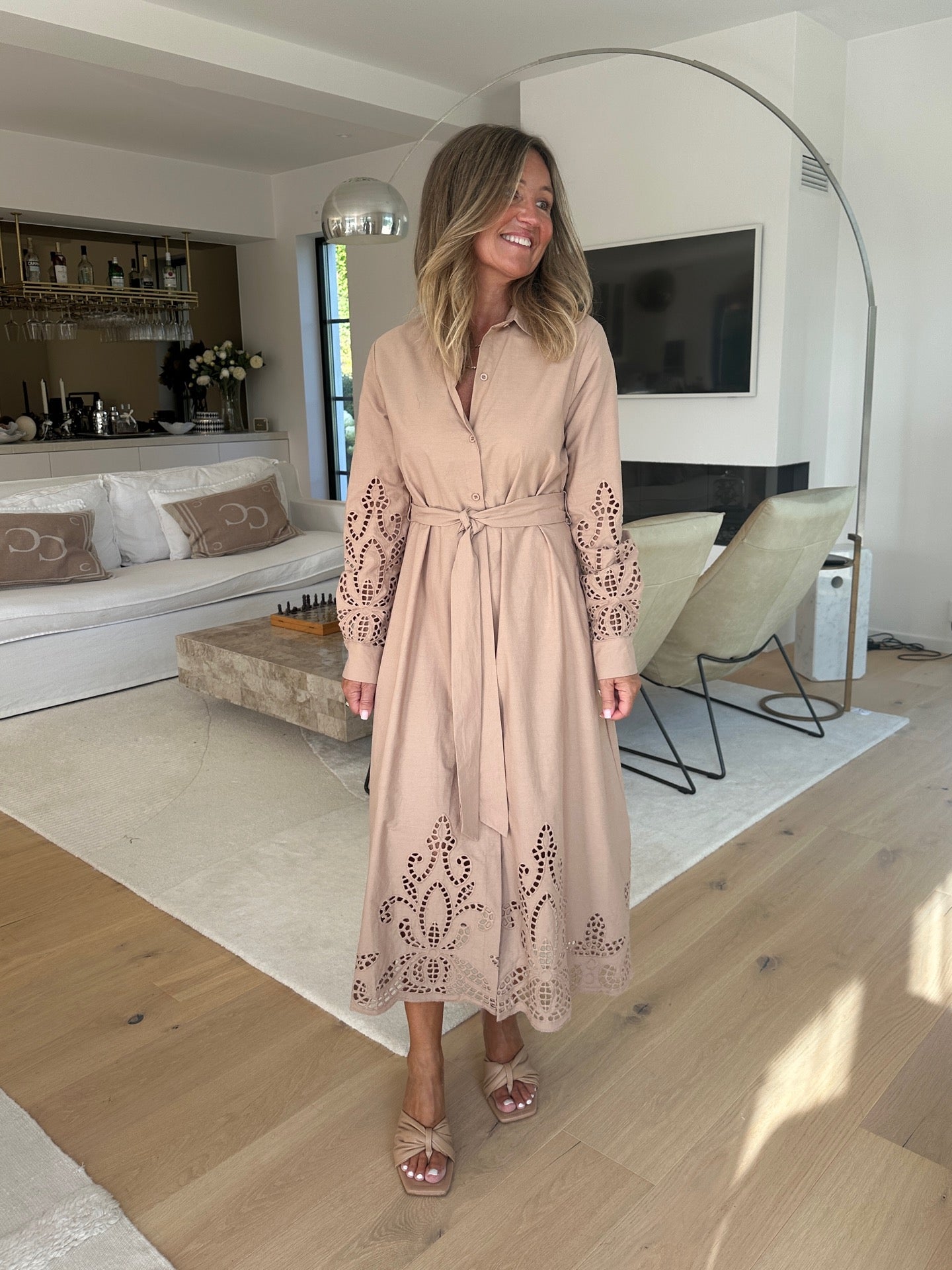 Camille Klänning med Broderie Anglais