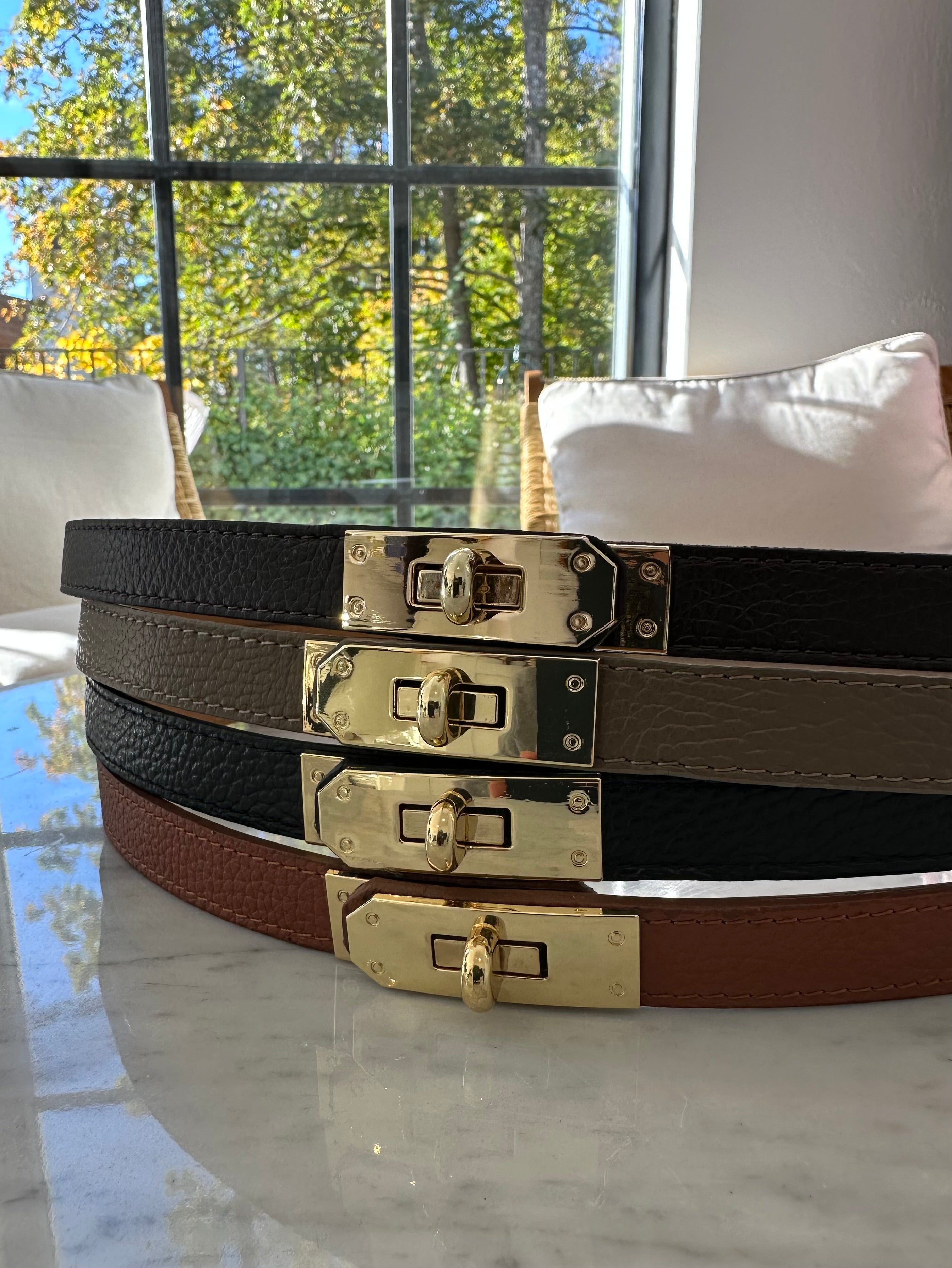 Kate Skärp Läder Guldspänne