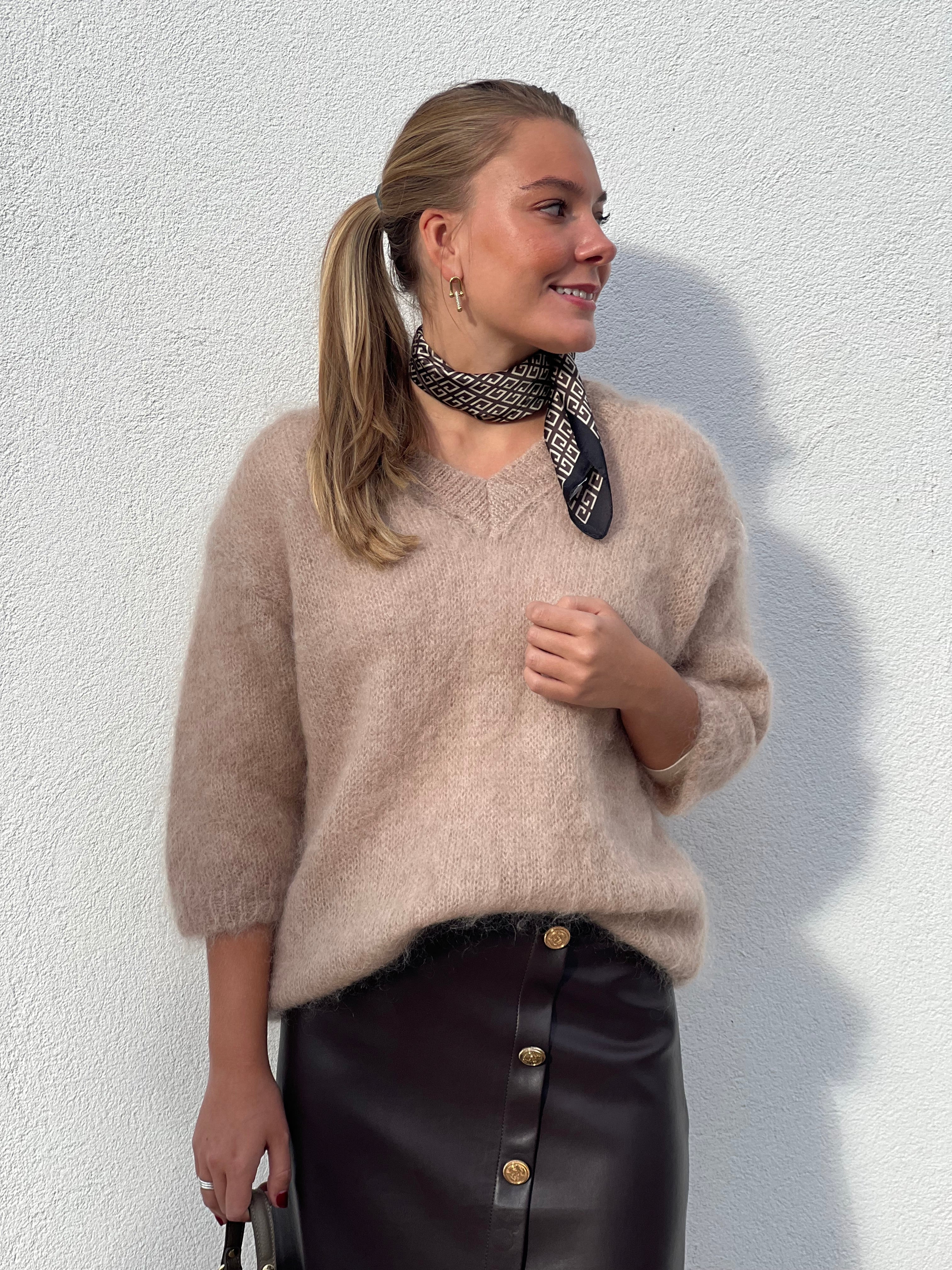 Sable Scarf Viskos Mörkbrun