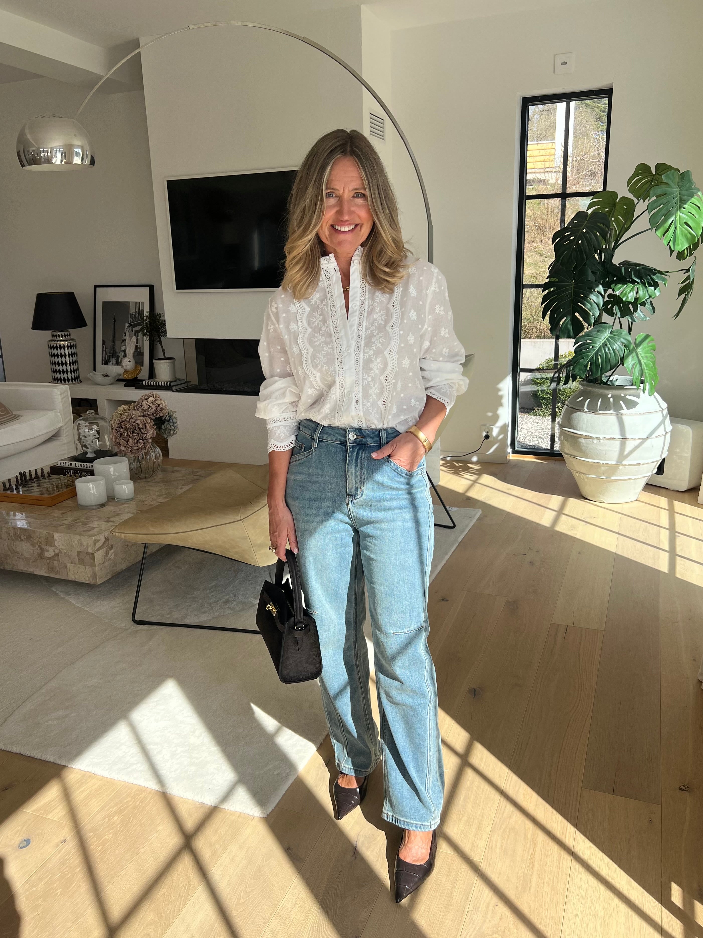 Kora Barrel Jeans