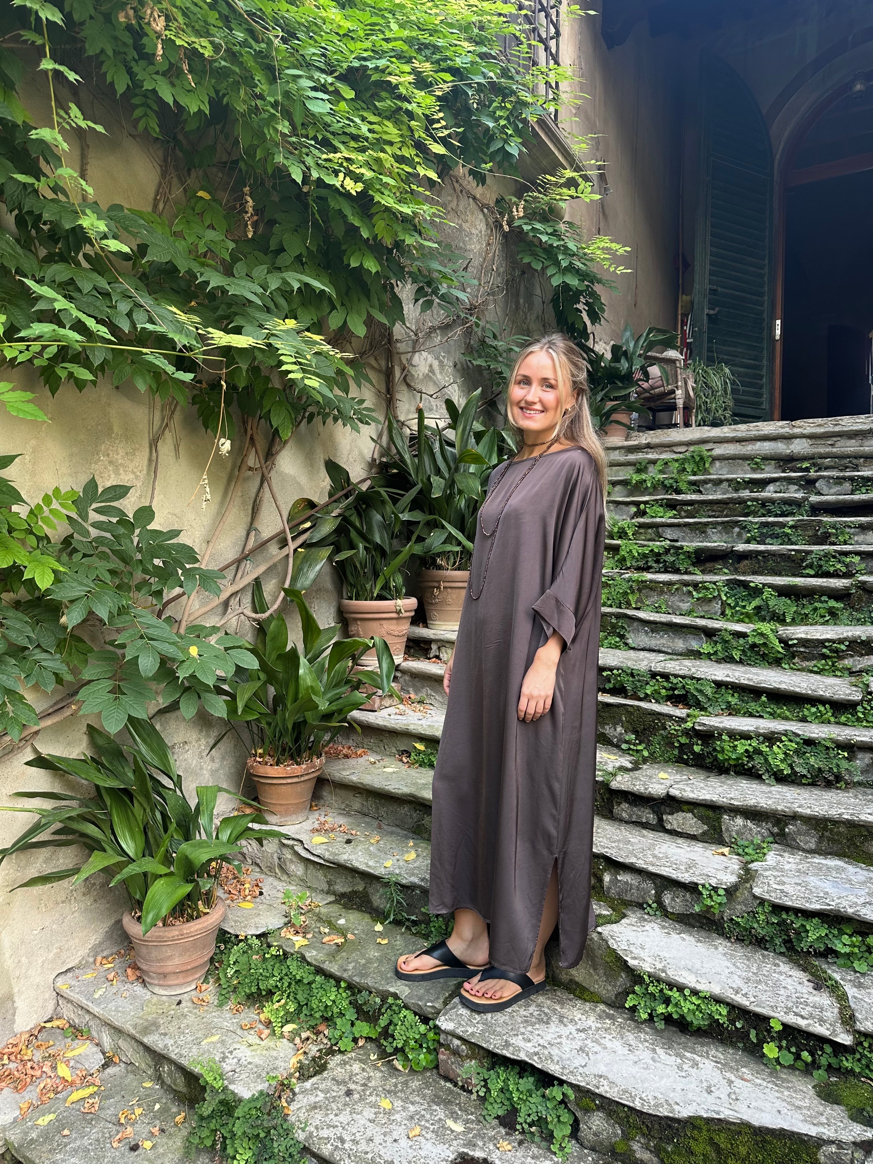 Olivia Klänning Viskos