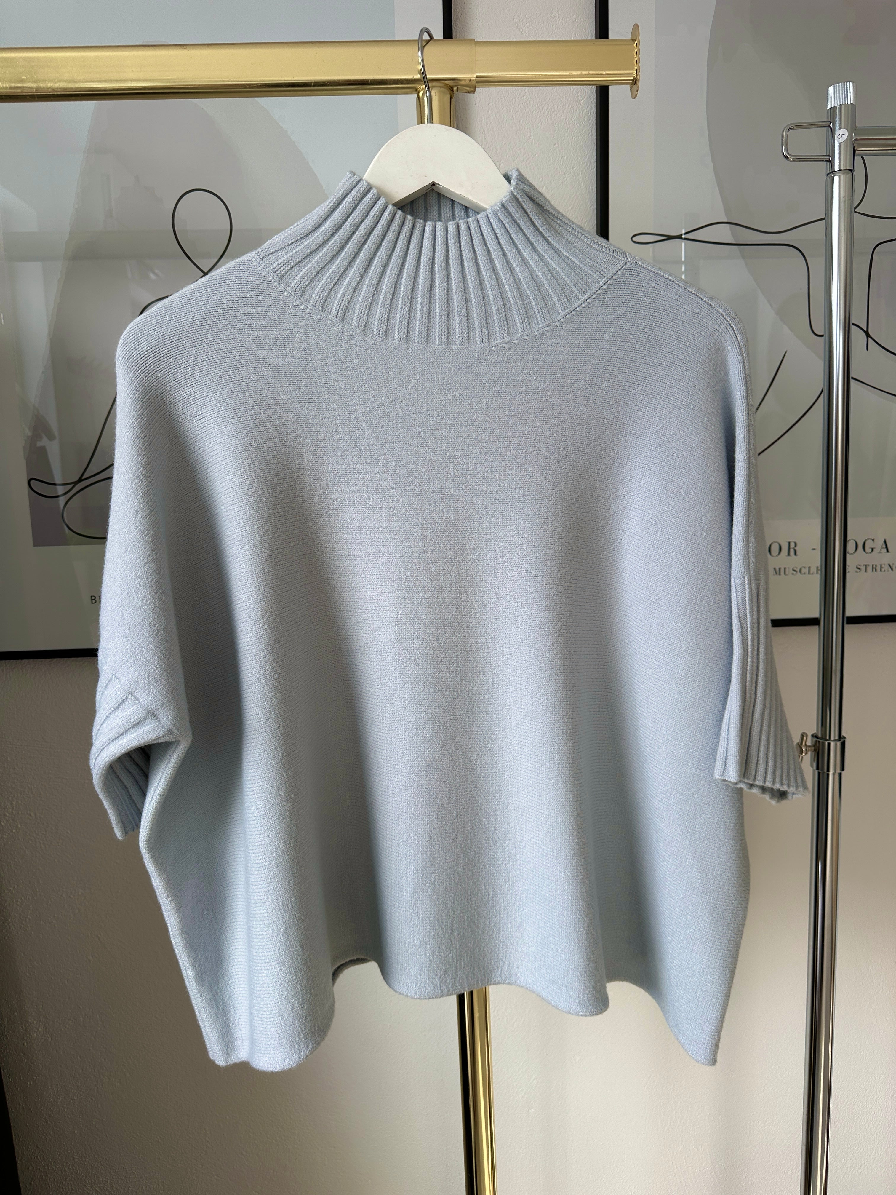 Freja Stickad Polotröja