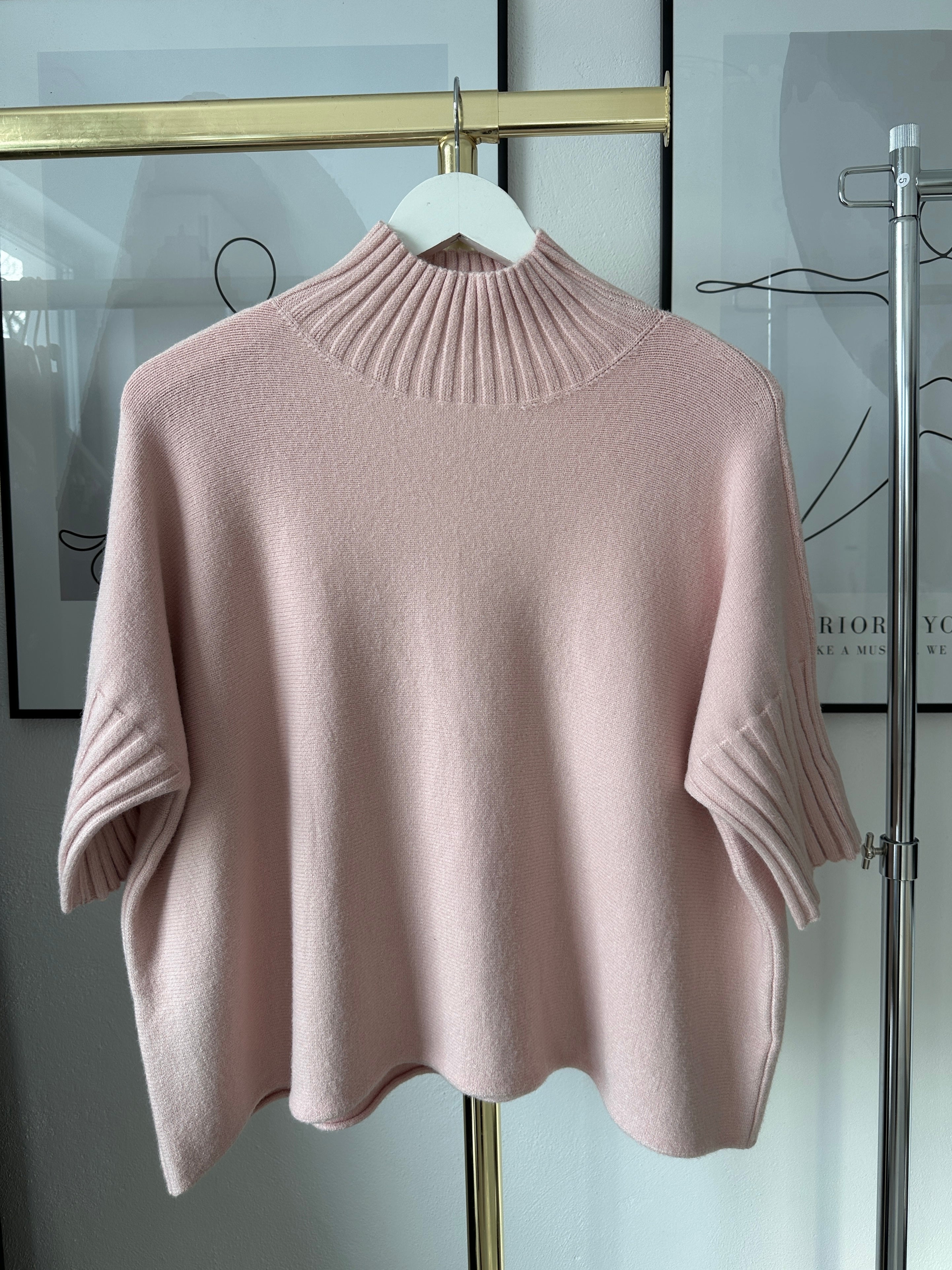 Freja Stickad Polotröja